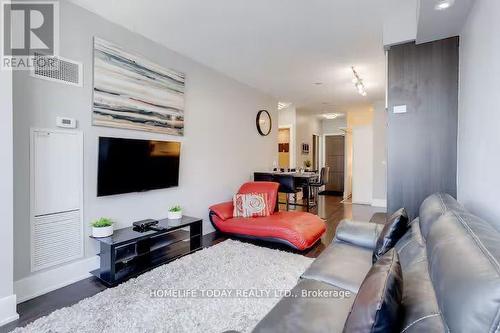 2106 - 300 Front Street W, Toronto, ON - Indoor Photo Showing Living Room