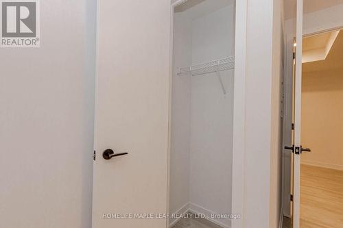 415 - 35 Parliament Street, Toronto, ON - Indoor