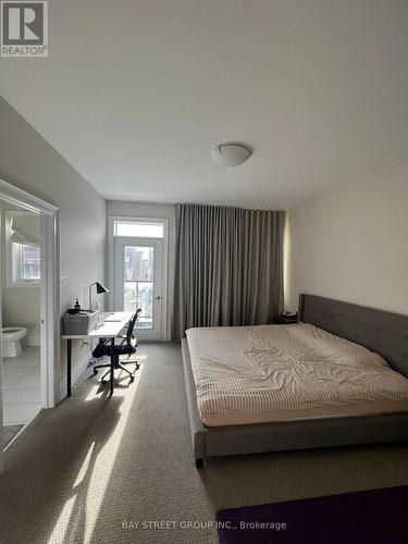 37 Carrville Woods Circle, Vaughan, ON - Indoor Photo Showing Bedroom