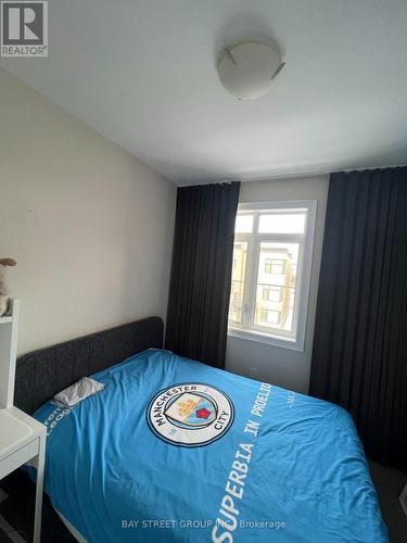 37 Carrville Woods Circle, Vaughan, ON - Indoor Photo Showing Bedroom