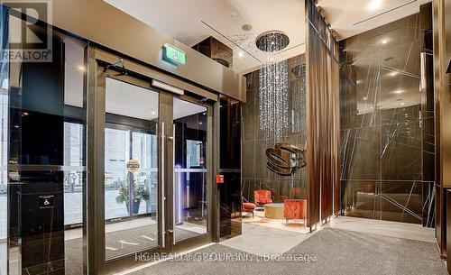 5306 - 11 Yorkville Avenue, Toronto, ON - Indoor Photo Showing Other Room