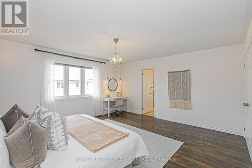 10 Pavlova Crescent, Richmond Hill, ON - Indoor Photo Showing Bedroom