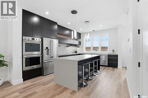 1139 13Th Street E, Saskatoon, SK - Indoor Photo Showing Kitchen With Upgraded Kitchen