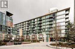 916 - 15 BRUNEL COURT  Toronto, ON M5V 3Y6