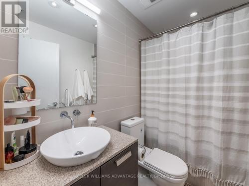 107 - 66 Kippendavie Avenue, Toronto, ON - Indoor Photo Showing Bathroom