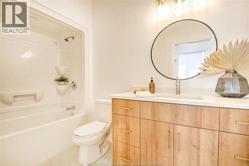 82 Mulberry Court, Amherstburg, ON - Indoor Photo Showing Bathroom