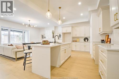 82 Mulberry Court, Amherstburg, ON - Indoor Photo Showing Kitchen With Upgraded Kitchen