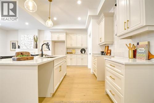 82 Mulberry Court, Amherstburg, ON - Indoor Photo Showing Kitchen