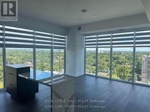 1702 - 370 Martha Street, Burlington, ON - Indoor Photo Showing Other Room