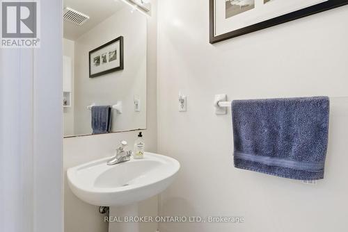 31 - 7101 Branigan Gate, Mississauga, ON - Indoor Photo Showing Bathroom
