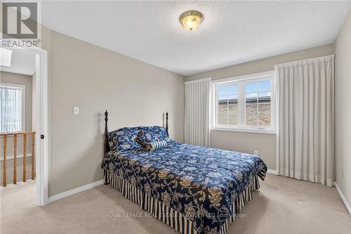 120 - 3333 New Street, Burlington, ON - Indoor Photo Showing Bedroom
