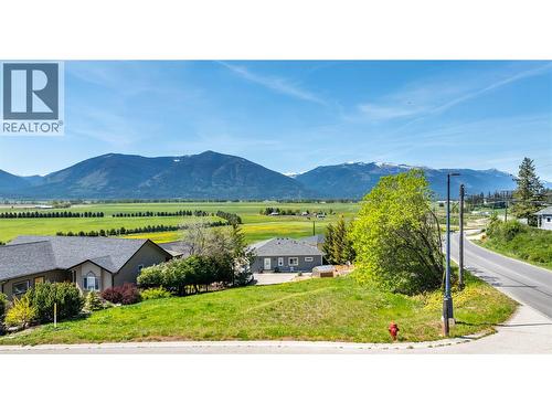 1031 Selkirk Drive, Creston, BC 