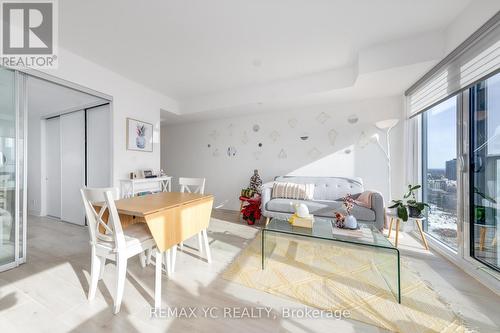 1811 - 99 Foxbar Road, Toronto, ON - Indoor