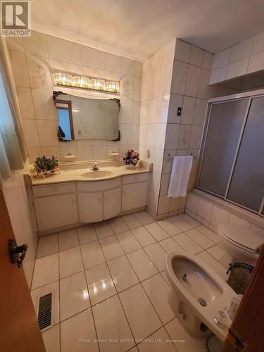 44 Wigwoss Drive, Vaughan, ON - Indoor Photo Showing Bathroom