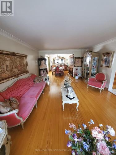 44 Wigwoss Drive, Vaughan, ON - Indoor Photo Showing Living Room