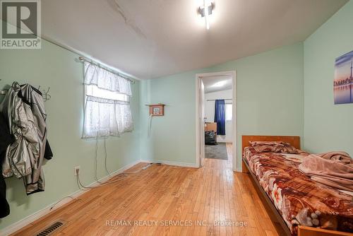 24 Norlan Avenue, London East, ON - Indoor