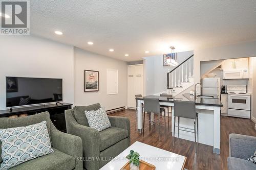 6 - 432 Burlington Avenue, Burlington, ON - Indoor