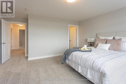 122 Styles Drive, St. Thomas, ON - Indoor Photo Showing Bedroom