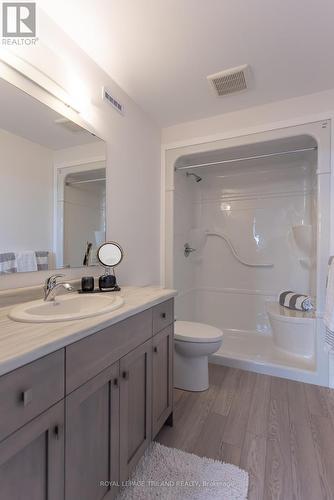 122 Styles Drive, St. Thomas, ON - Indoor Photo Showing Bathroom