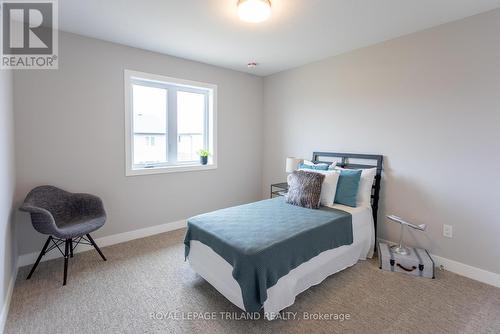 122 Styles Drive, St. Thomas, ON - Indoor Photo Showing Bedroom