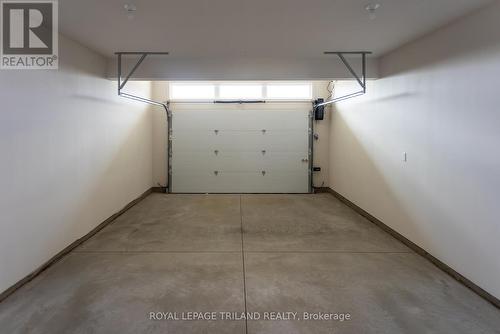 122 Styles Drive, St. Thomas, ON - Indoor Photo Showing Garage