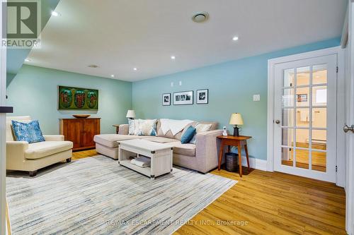 3 Hatfield Place, Hamilton, ON - Indoor Photo Showing Living Room