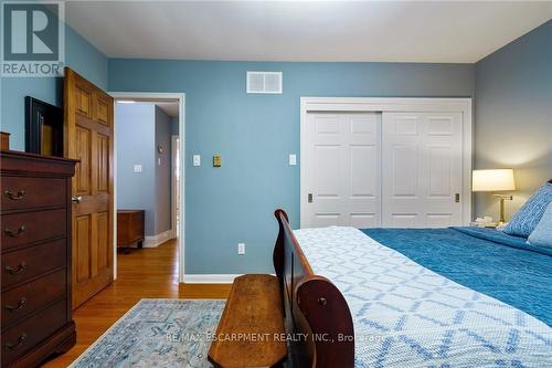 3 Hatfield Place, Hamilton, ON - Indoor Photo Showing Bedroom