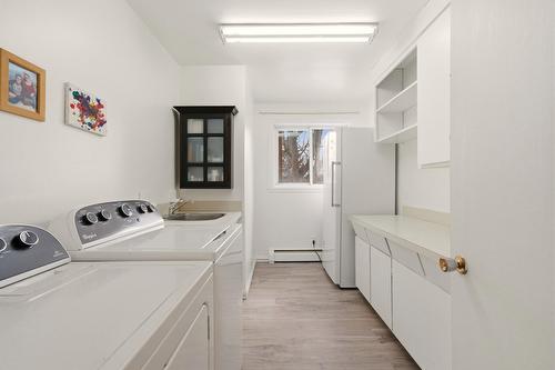 Laundry room - 1529 Rue Beaugrand, Acton Vale, QC - Indoor Photo Showing Laundry Room