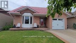 448 ACADIA DRIVE  Hamilton, ON L8W 3A4