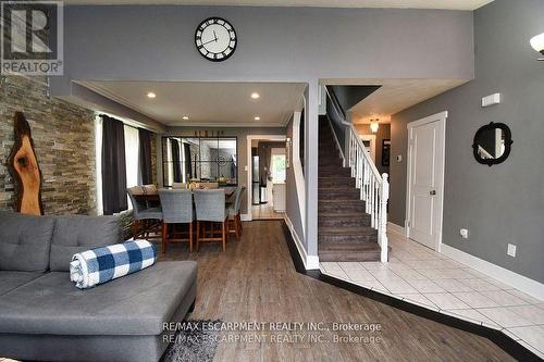 448 Acadia Drive, Hamilton, ON - Indoor Photo Showing Other Room