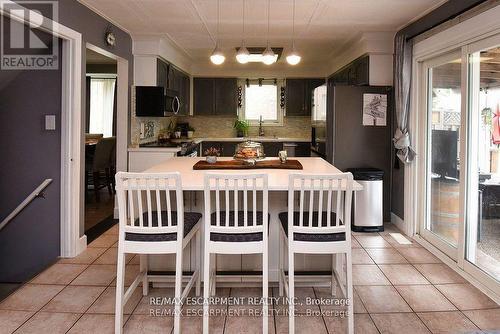 448 Acadia Drive, Hamilton, ON - Indoor Photo Showing Dining Room