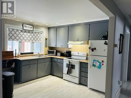 15 St Lawrence Avenue, Kapuskasing, ON - Indoor Photo Showing Kitchen With Double Sink