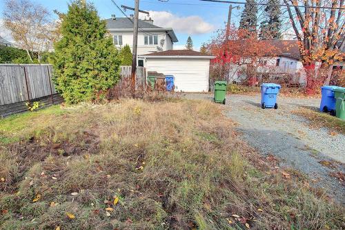 Cour - 525 Rue Taschereau E., Rouyn-Noranda, QC - Outdoor