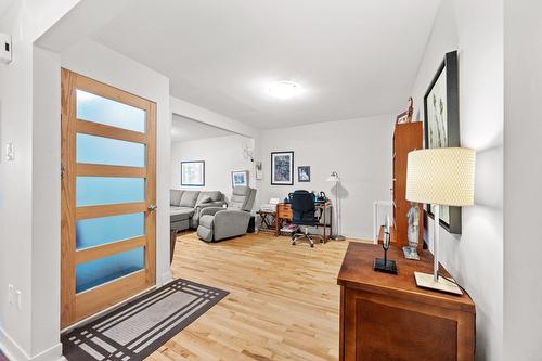 Hall - 8884 Rue Tolhurst, Montréal (Ahuntsic-Cartierville), QC - Indoor