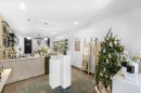 Commerce - 123 Av. Laurier O., Montréal (Le Plateau-Mont-Royal), QC  - Indoor 
