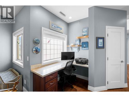 370 Battle Street Unit# 401, Kamloops, BC - Indoor Photo Showing Office