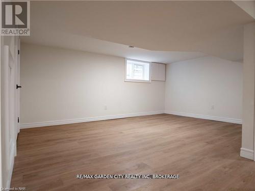 98 Pleasant Avenue, St. Catharines (Downtown), ON - Indoor Photo Showing Other Room