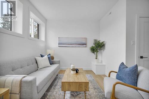 6 - 74 Church Street, Stratford, ON - Indoor Photo Showing Living Room
