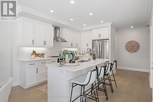203 - 1560 Upper West Avenue, London South (South B), ON - Indoor Photo Showing Kitchen With Stainless Steel Kitchen With Upgraded Kitchen