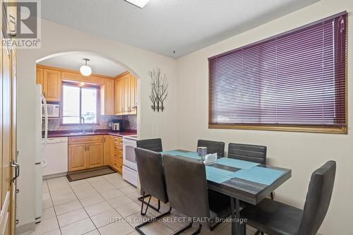 31 Meadowview Road, London South (South O), ON - Indoor Photo Showing Dining Room