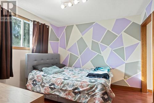 31 Meadowview Road, London South (South O), ON - Indoor Photo Showing Bedroom