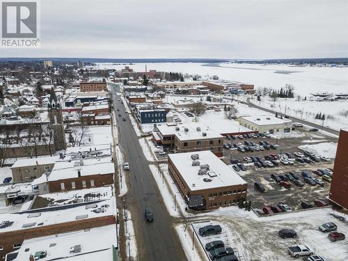 732-734 Queen St E, Sault Ste. Marie, ON 