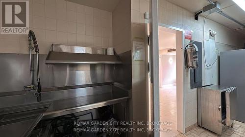 Commercial Unit - 7737 Lundy'S Lane, Niagara Falls (Ascot), ON 