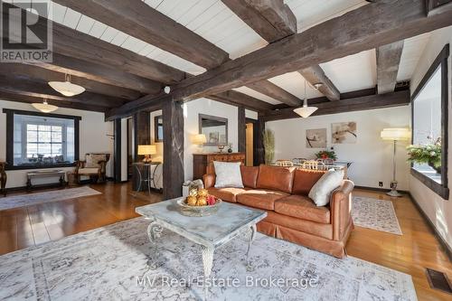6 Millridge Estate Private, Centre Wellington (Elora/Salem), ON - Indoor Photo Showing Living Room
