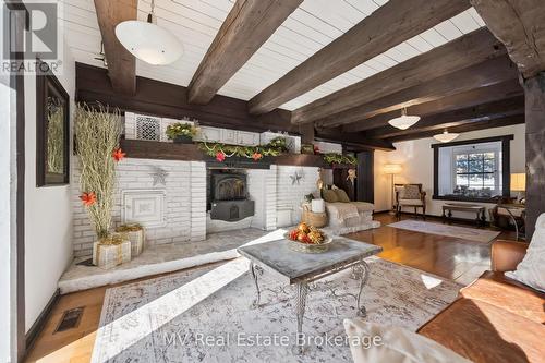 6 Millridge Estate Private, Centre Wellington (Elora/Salem), ON - Indoor Photo Showing Living Room