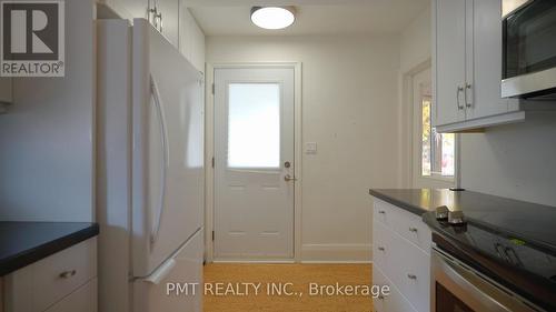 103 Yardley Avenue, Toronto, ON - Indoor