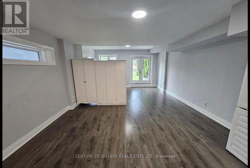 574 B Pharmacy Ave Avenue, Toronto, ON 