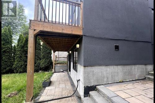 574 B Pharmacy Ave Avenue, Toronto, ON 