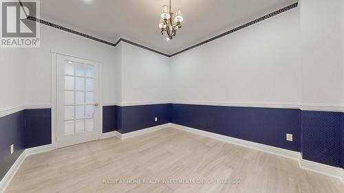 5 Falkland Place, Richmond Hill, ON - Indoor Photo Showing Other Room