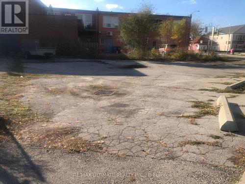 389-391 Kerr Street, Oakville, ON 